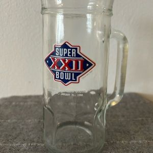 Super Bowl XXII beer mug. Red Skins 42 - Broncos 10. 7”x3”D NFL